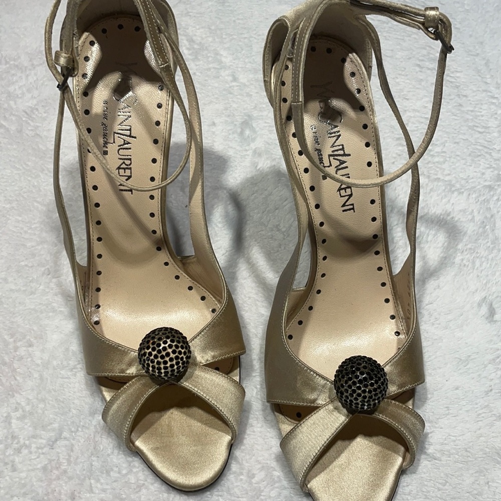 Yves Saint Laurent champagne heels